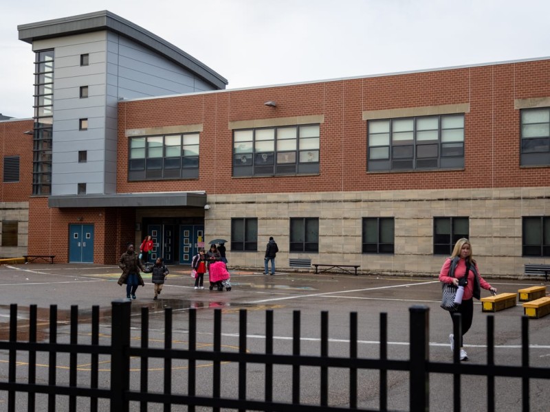 Students leaving Frances E Willard Elementary School